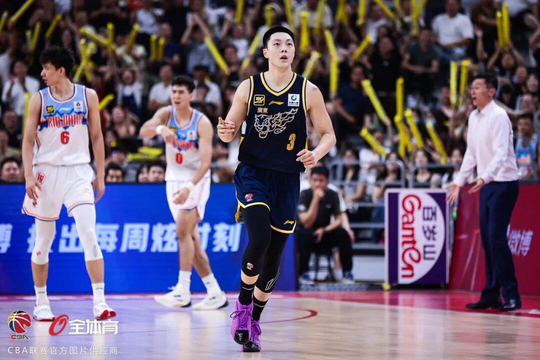 开云下载-3月11日前瞻 I 常规赛硝烟再起,华南虎第二阶段首战新疆