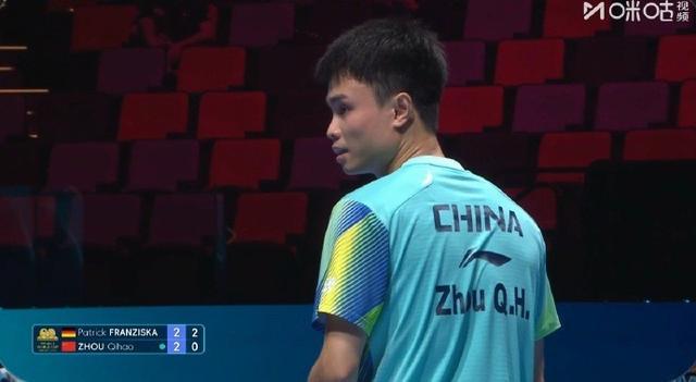 开云网站-周启豪2-3不敌弗朗西斯卡，国乒男队2人晋级澳门世界杯16强