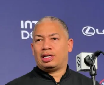 开云网站-卢：下场打开拓者是我们赛季最重要一战，球员们准备好了