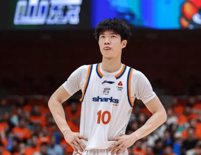 开云下载-偰李永炜出战18分钟，投篮5中4得到9分2篮板4助攻1抢断